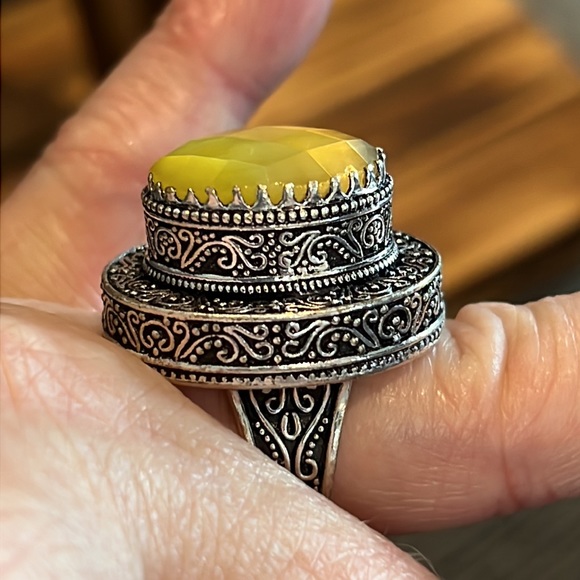 #492 Yellow Cats Eye Handcrafted Ring 💍 In An Antique Setting Size 6.75 NWOT - Picture 4 of 14